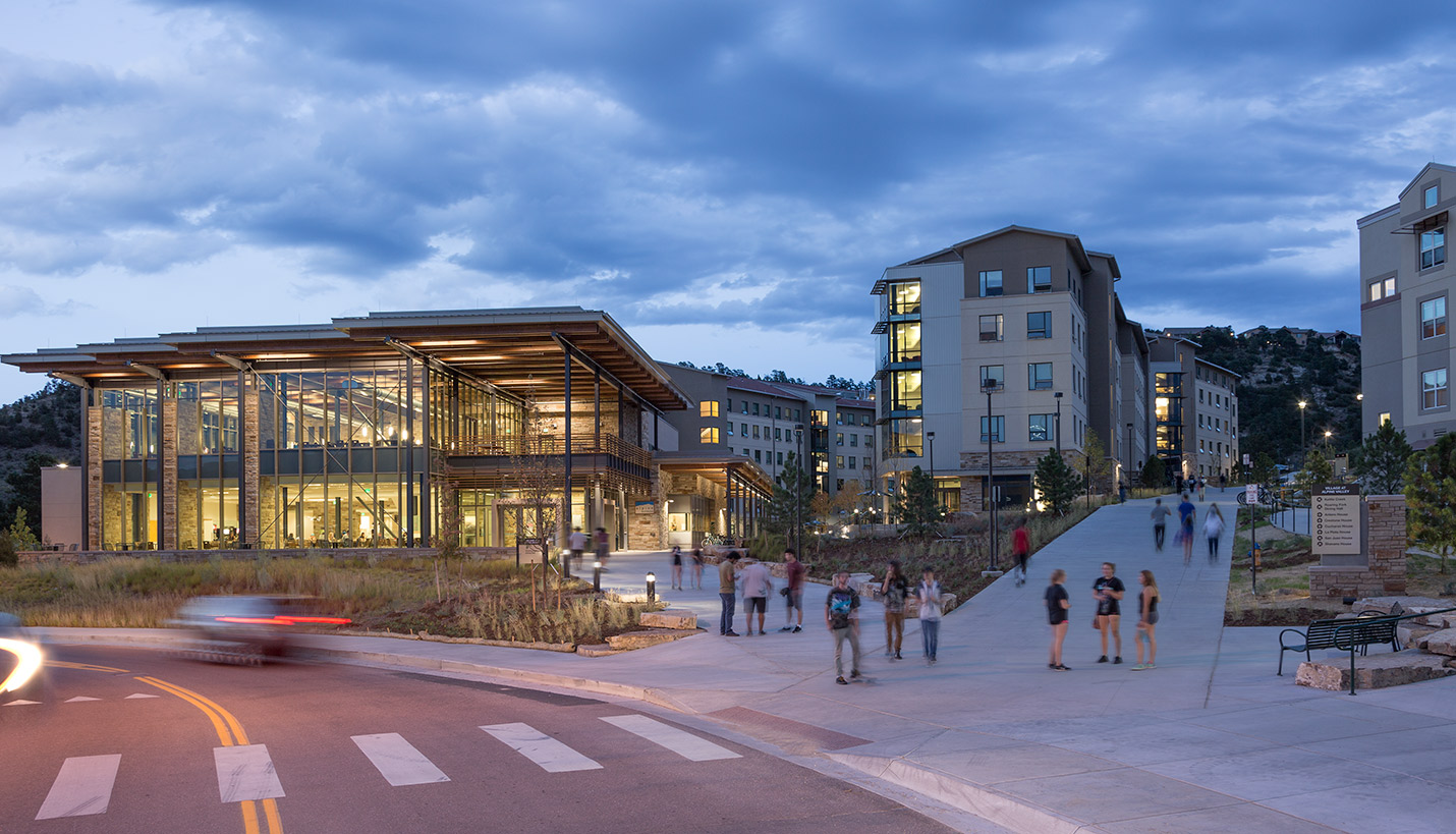 University of Colorado Colorado Springs Village at Alpine Valley and Roaring Fork Dining Facility / Colorado Springs, CO - © Frank Ooms Photography