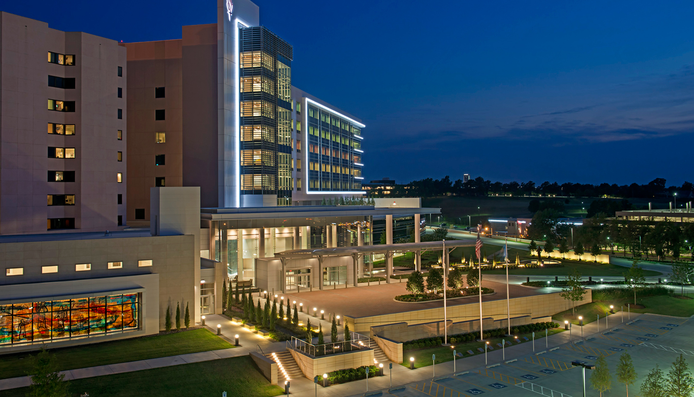 Saint Francis Hospital / Tulsa, OK - © Eric Cucciaioni