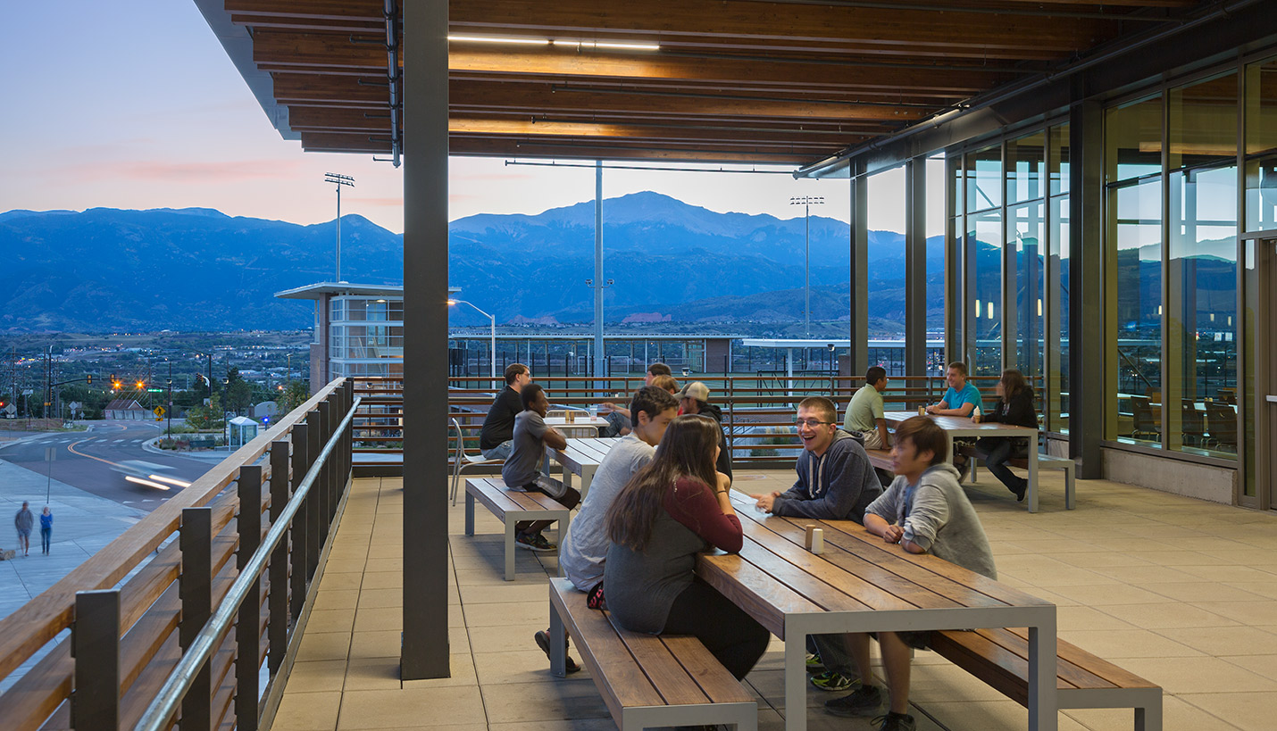 Outdoor deck at the dining hall - @ Frank Ooms Photography