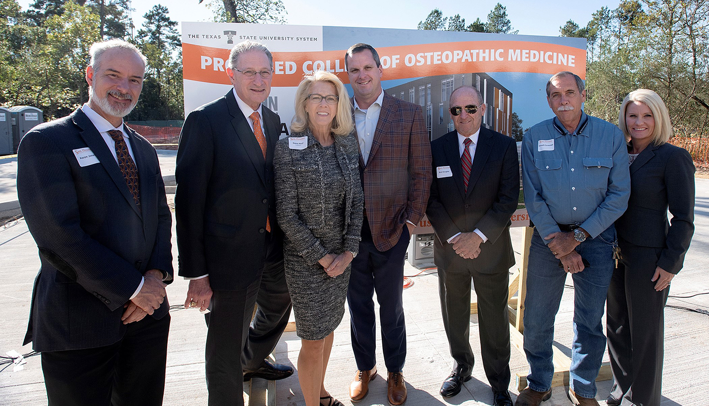 (L-R) Members of the College of Osteopathic Medicine project team include Aaron Jones and Jeff Bricker of Page; Donna Hoyt, Sam Houston State University President; Danny Thompson of Vaughn Construction; and Bob Douglass, Everett Coverdell and Shannon League of Johnson Development. - © Brian Blalock, Photographer, Sam Houston State University